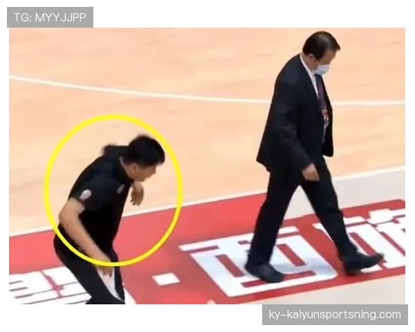 裁判判罚身体冲撞犯规的关键判断标准