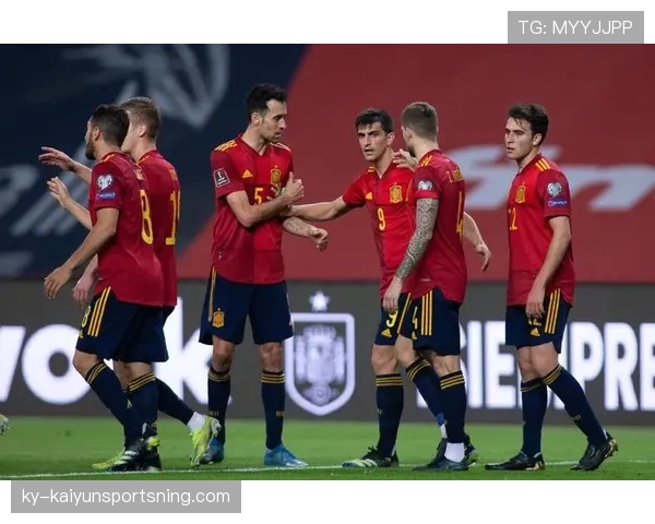 佩德里与奥尔莫 进攻组织效率及战术适配性对比分析